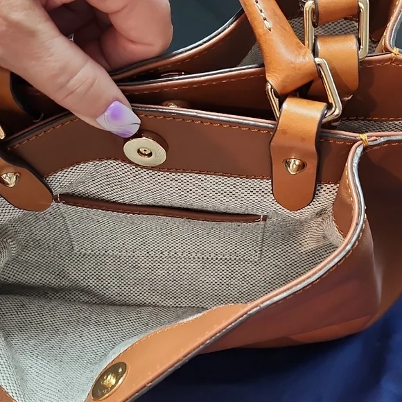 Dooney & Bourke Tan Shoulder Bag - Picture 4 of 7